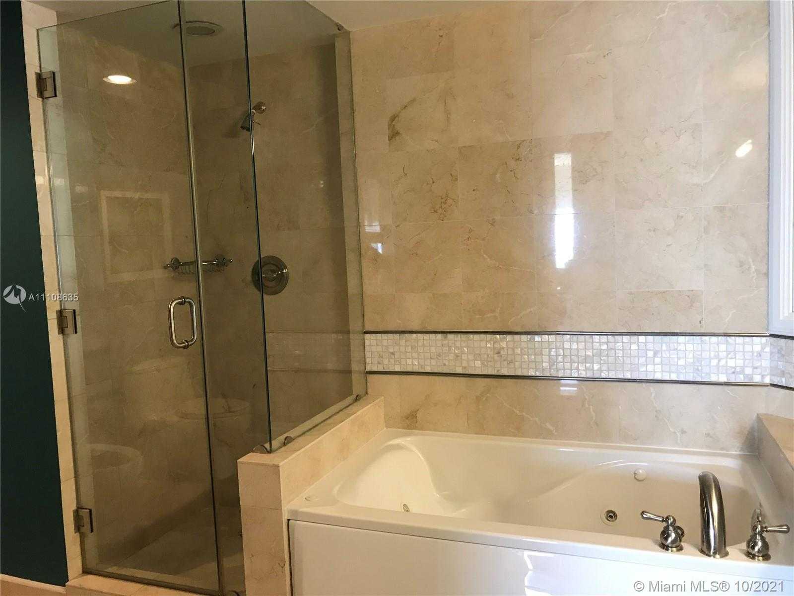 Small Image of 6365 COLLINS AVE #1802, Miami Beach Number 24