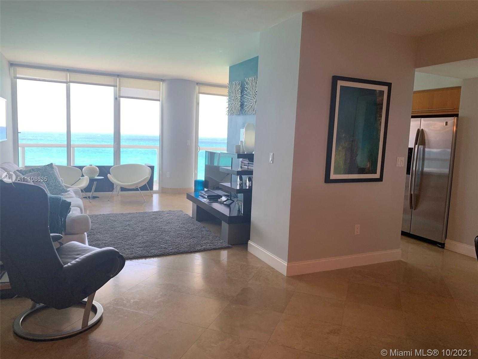 Small Image of 6365 COLLINS AVE #1802, Miami Beach Number 3
