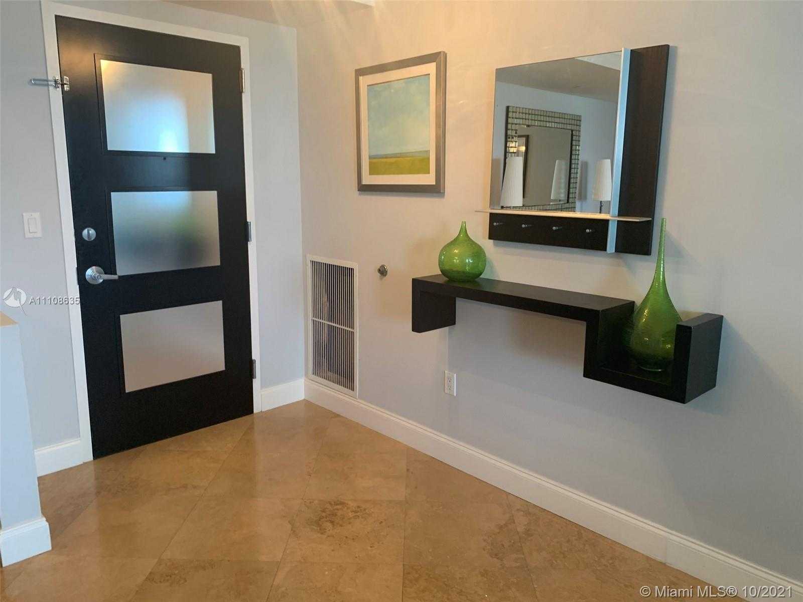 Small Image of 6365 COLLINS AVE #1802, Miami Beach Number 7