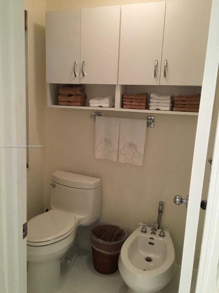 Small Image of 515 Woodcrest Rd, Key Biscayne, FL 33149, USA Number 13