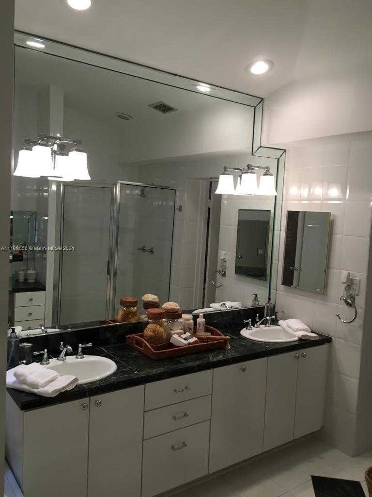 Small Image of 515 Woodcrest Rd, Key Biscayne, FL 33149, USA Number 14