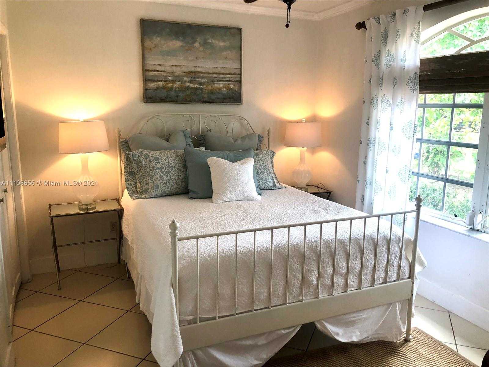 Small Image of 515 Woodcrest Rd, Key Biscayne, FL 33149, USA Number 17