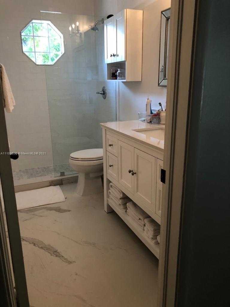 Small Image of 515 Woodcrest Rd, Key Biscayne, FL 33149, USA Number 22