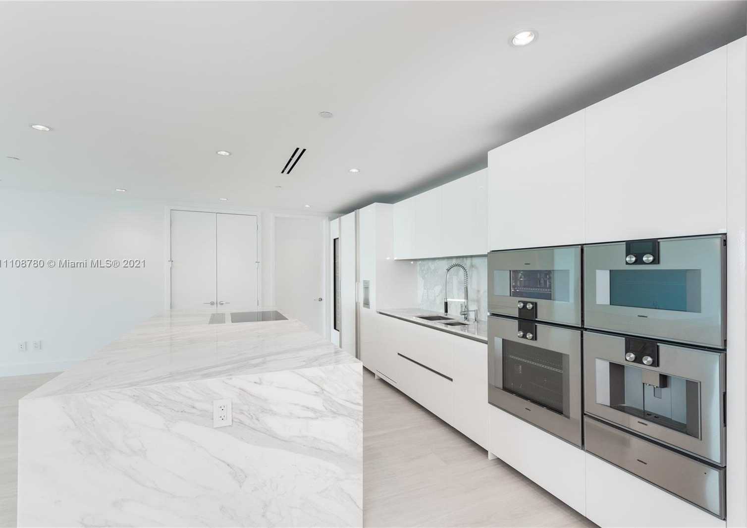 Small Image of 10201 COLLINS AVE #1107, Bal Harbour Number 11