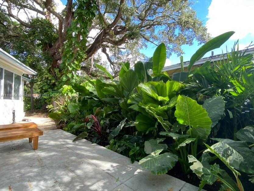 Small Image of 3365 WILLIAM AVE, Miami Number 10