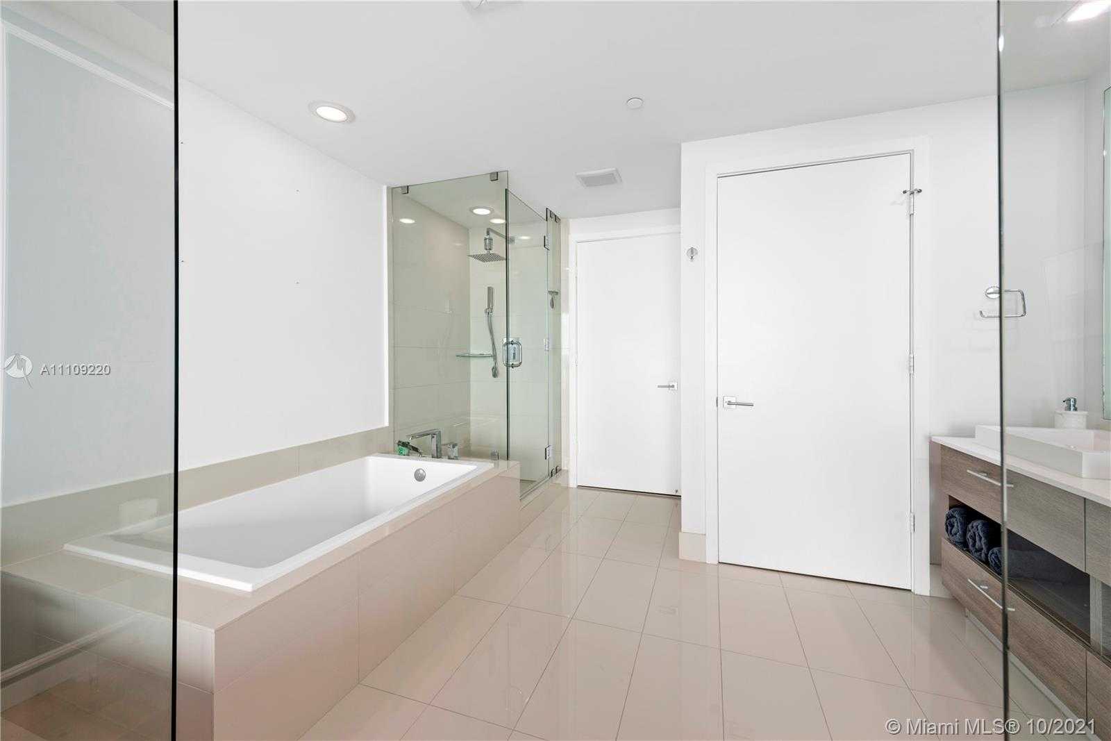 Small Image of 650 NORTH EAST 32ND ST #2602, Miami Number 12