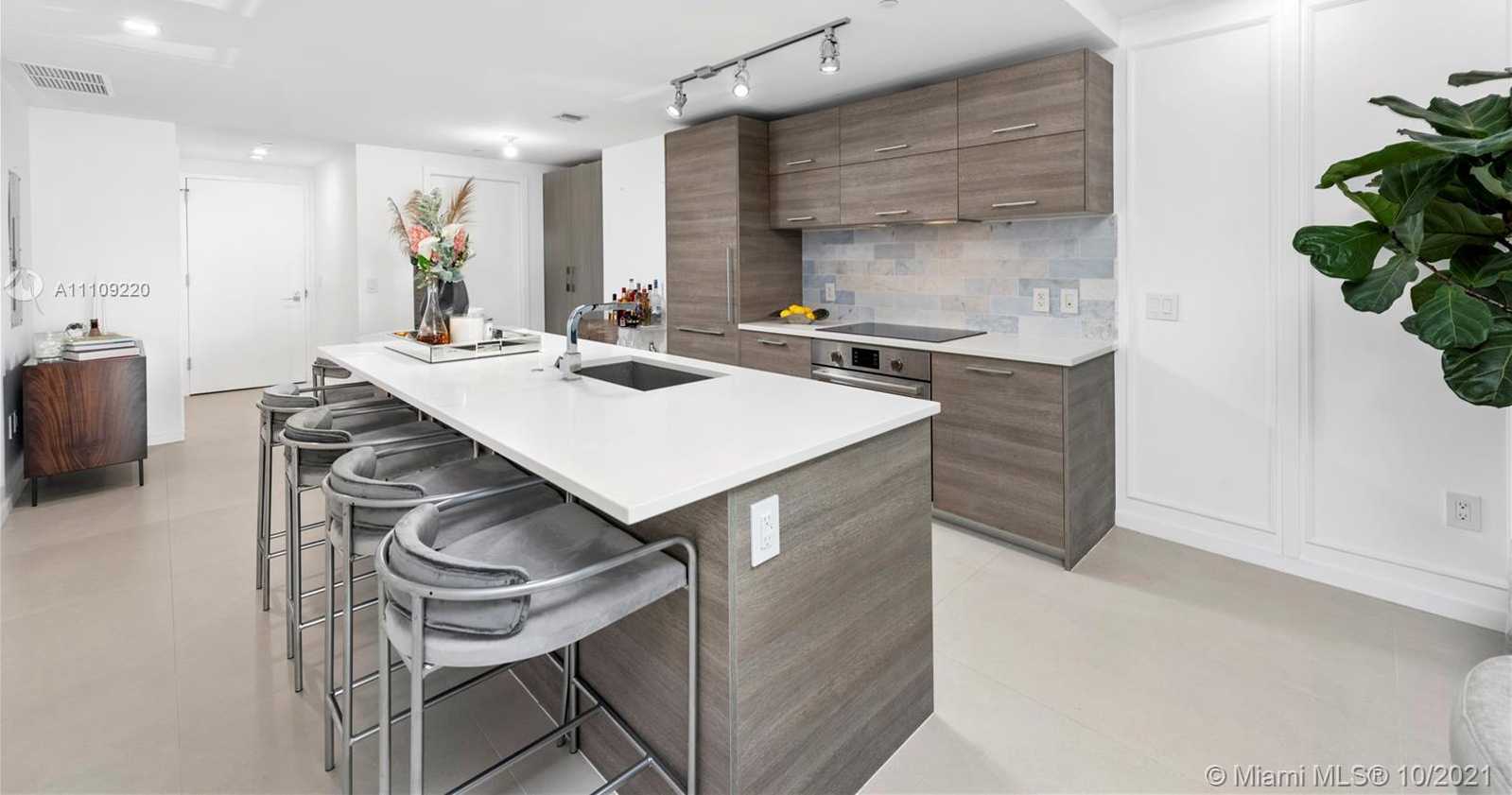 Small Image of 650 NORTH EAST 32ND ST #2602, Miami Number 4