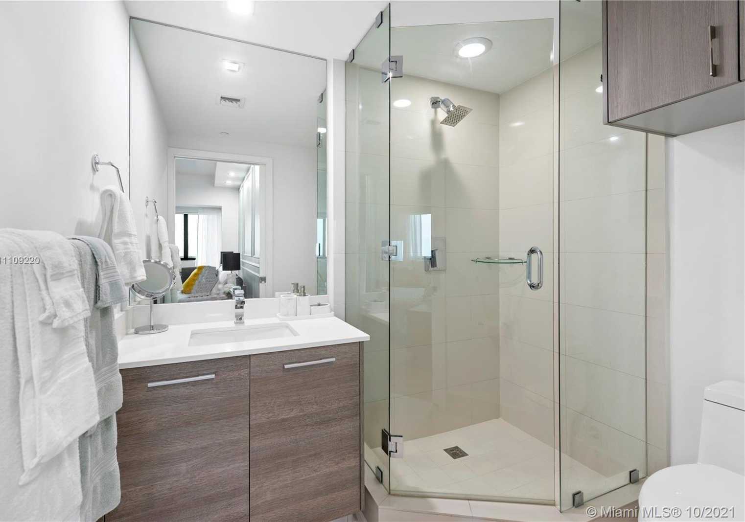 Small Image of 650 NORTH EAST 32ND ST #2602, Miami Number 8