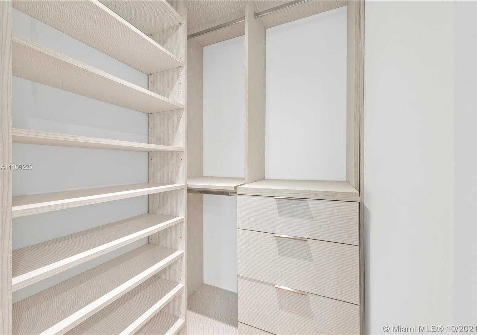 Small Image of 650 NORTH EAST 32ND ST #2602, Miami Number 9