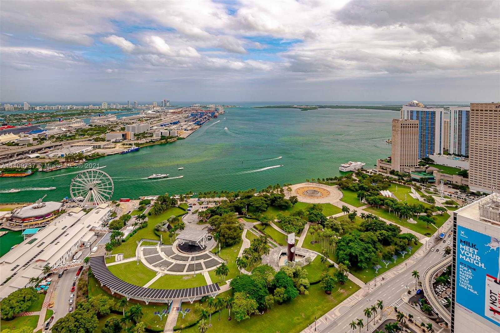 Small Image of 244 BISCAYNE BLVD #UPH-4907, Miami Number 21