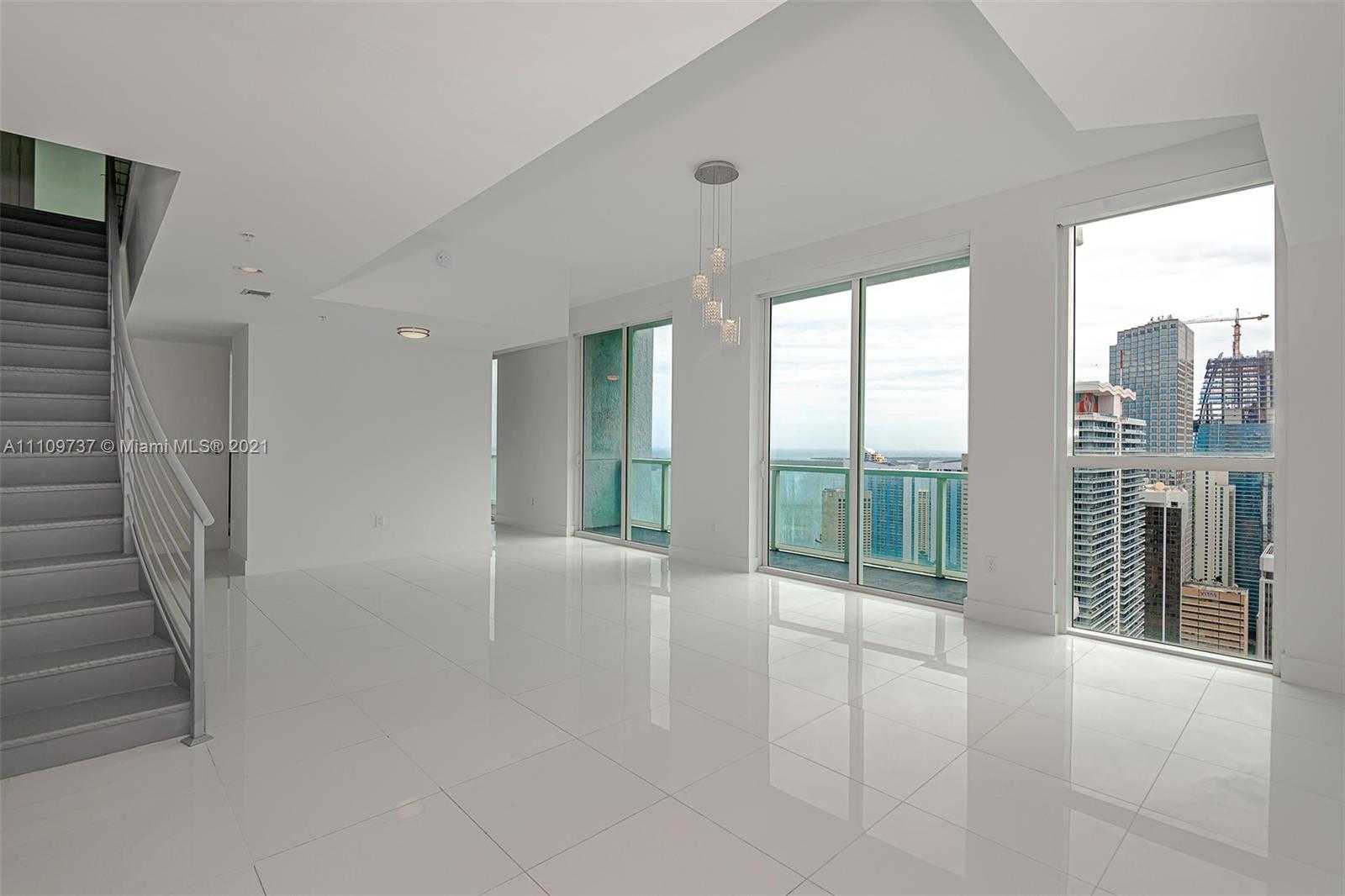 Small Image of 244 BISCAYNE BLVD #UPH-4907, Miami Number 4