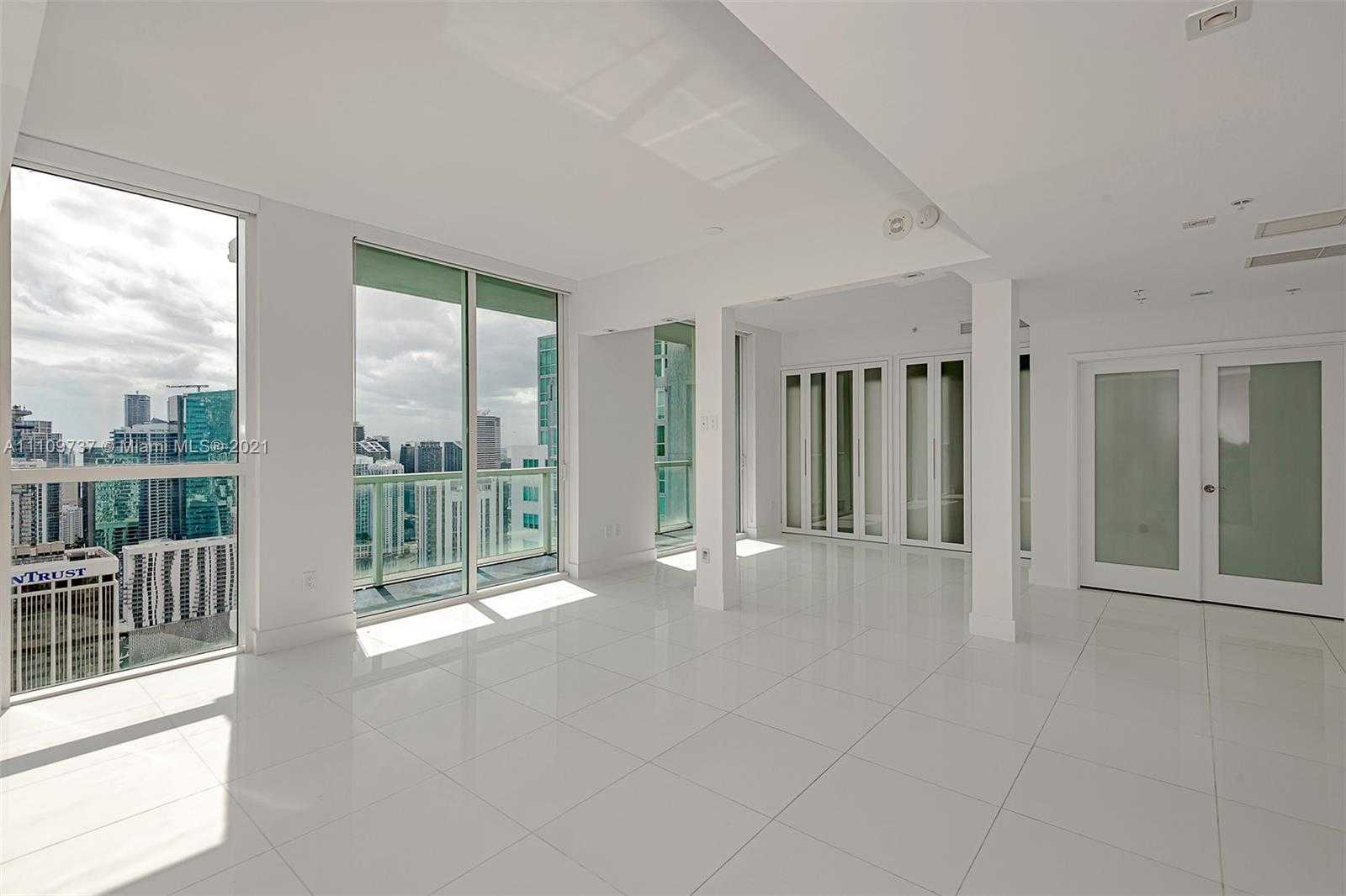 Small Image of 244 BISCAYNE BLVD #UPH-4907, Miami Number 8