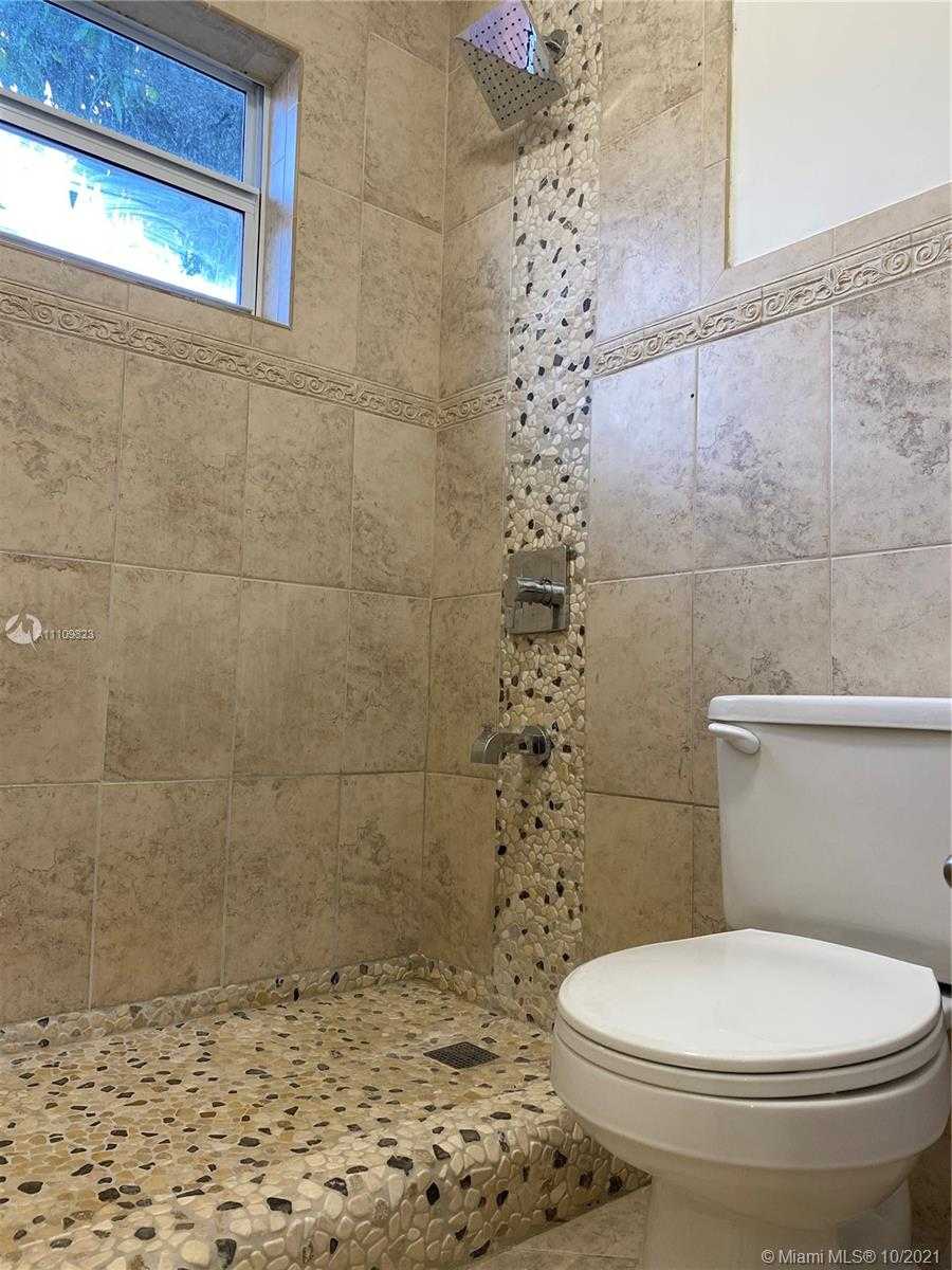 Small Image of 3884 NORTH WEST 2ND ST #1, Miami Number 17