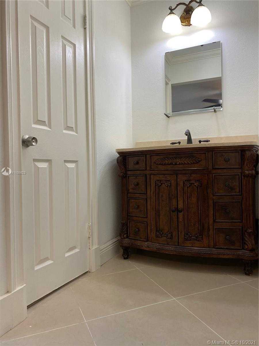 Small Image of 3884 NORTH WEST 2ND ST #1, Miami Number 20