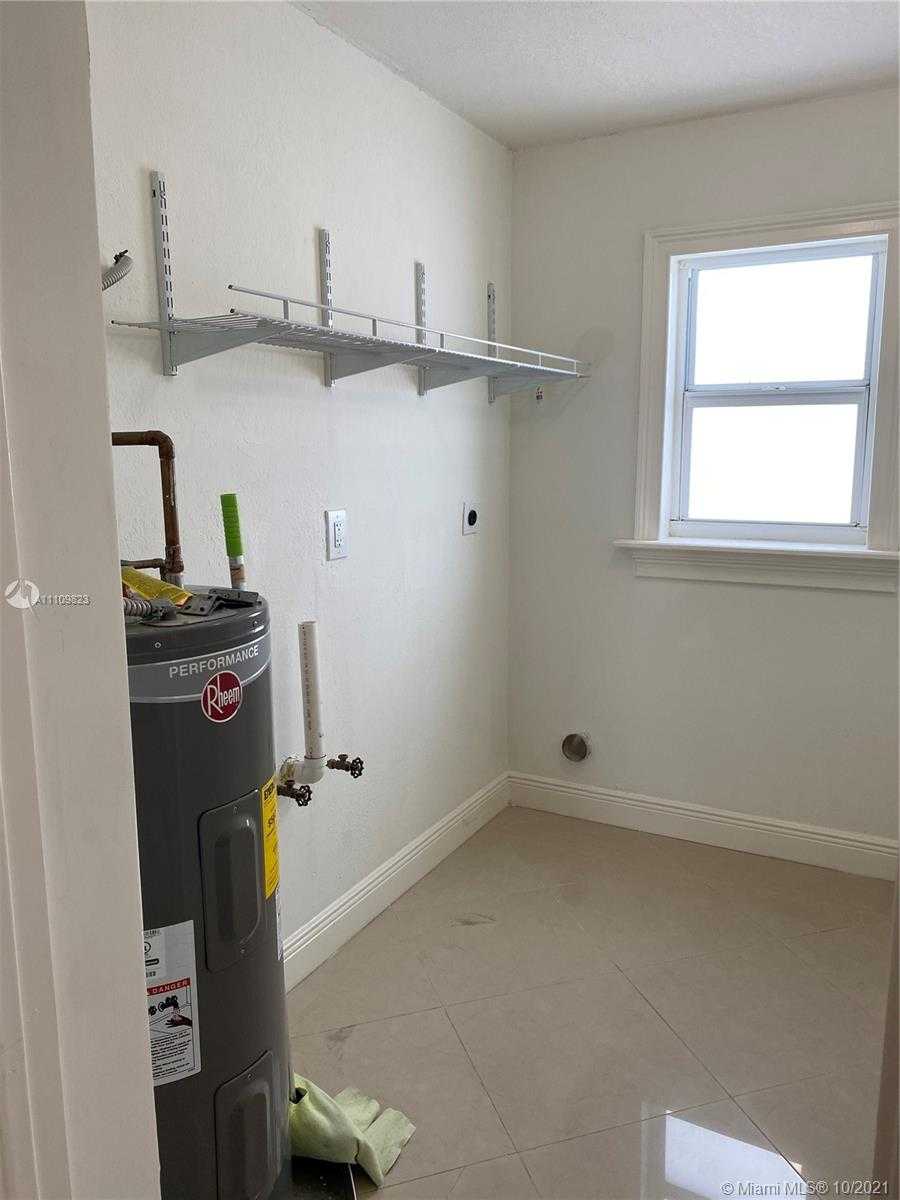 Small Image of 3884 NORTH WEST 2ND ST #1, Miami Number 27