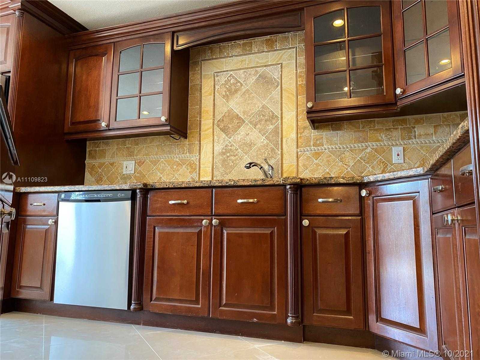 Small Image of 3884 NORTH WEST 2ND ST #1, Miami Number 4