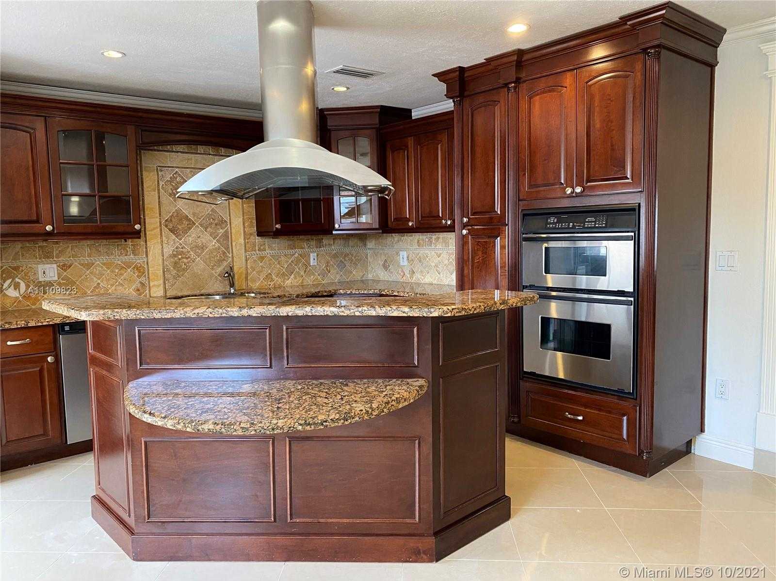 Small Image of 3884 NORTH WEST 2ND ST #1, Miami Number 5