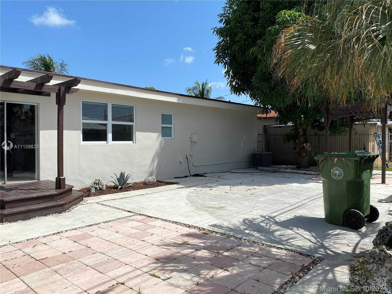 Small Image of 3884 NORTH WEST 2ND ST #1, Miami Number 51
