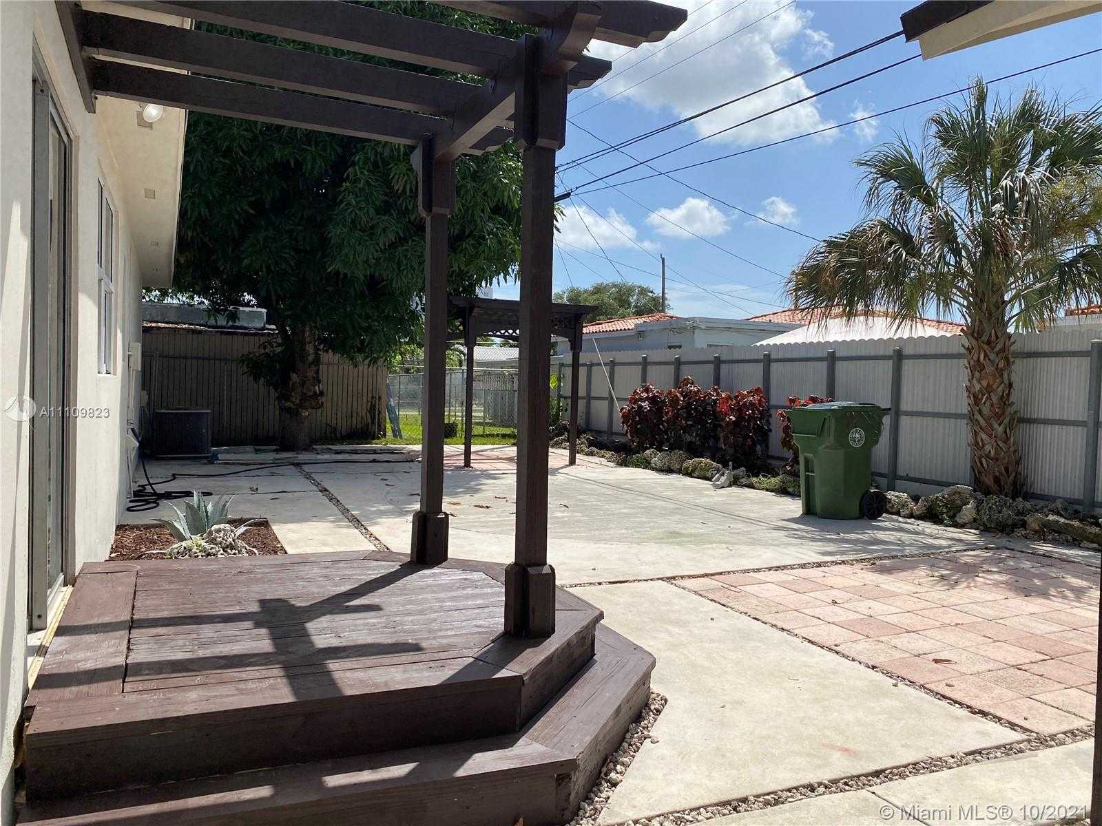 Small Image of 3884 NORTH WEST 2ND ST #1, Miami Number 54