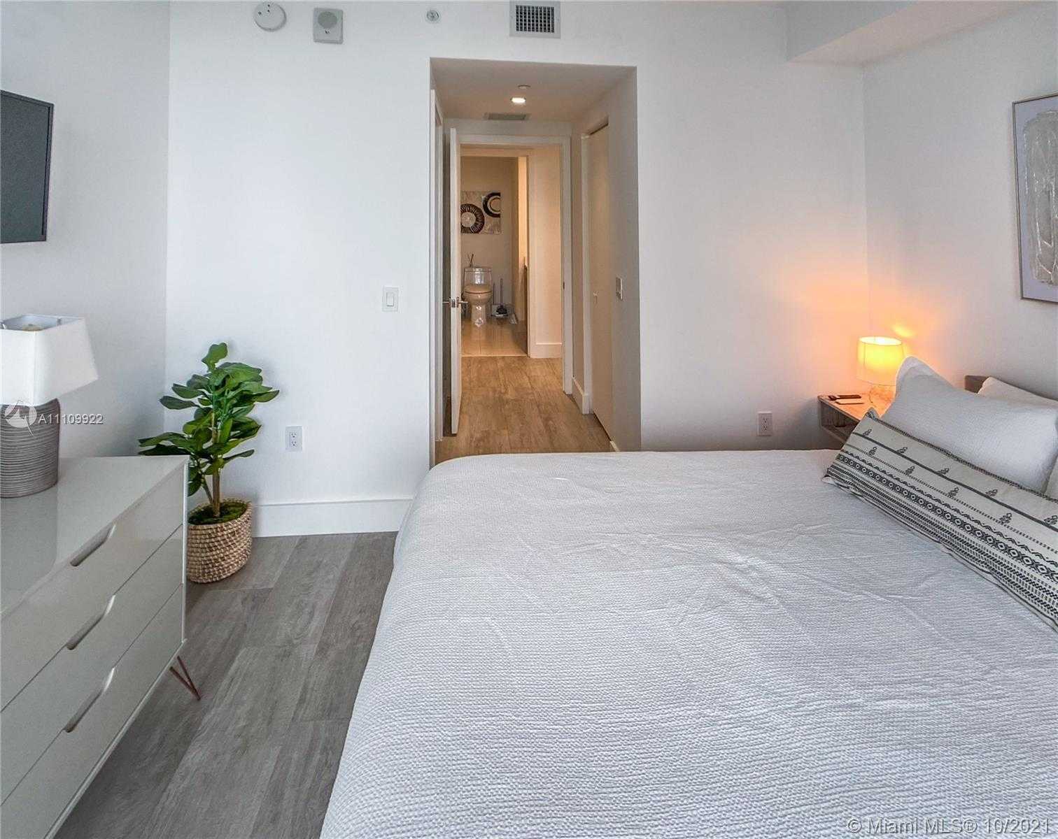 Small Image of 121 NORTH EAST 34TH ST #908, Miami Number 14