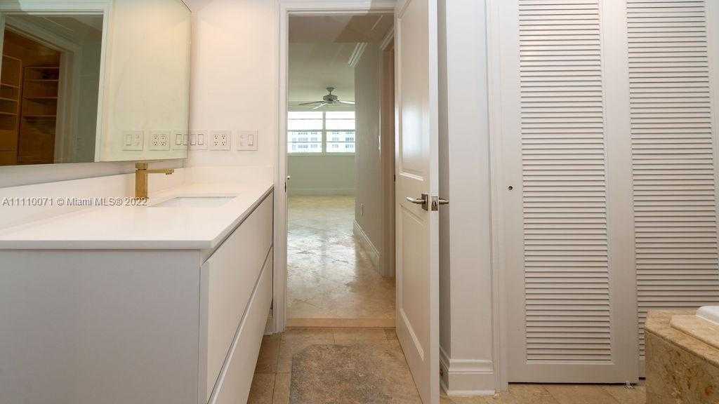 Small Image of 177 OCEAN LANE DR #1205, Key Biscayne Number 14