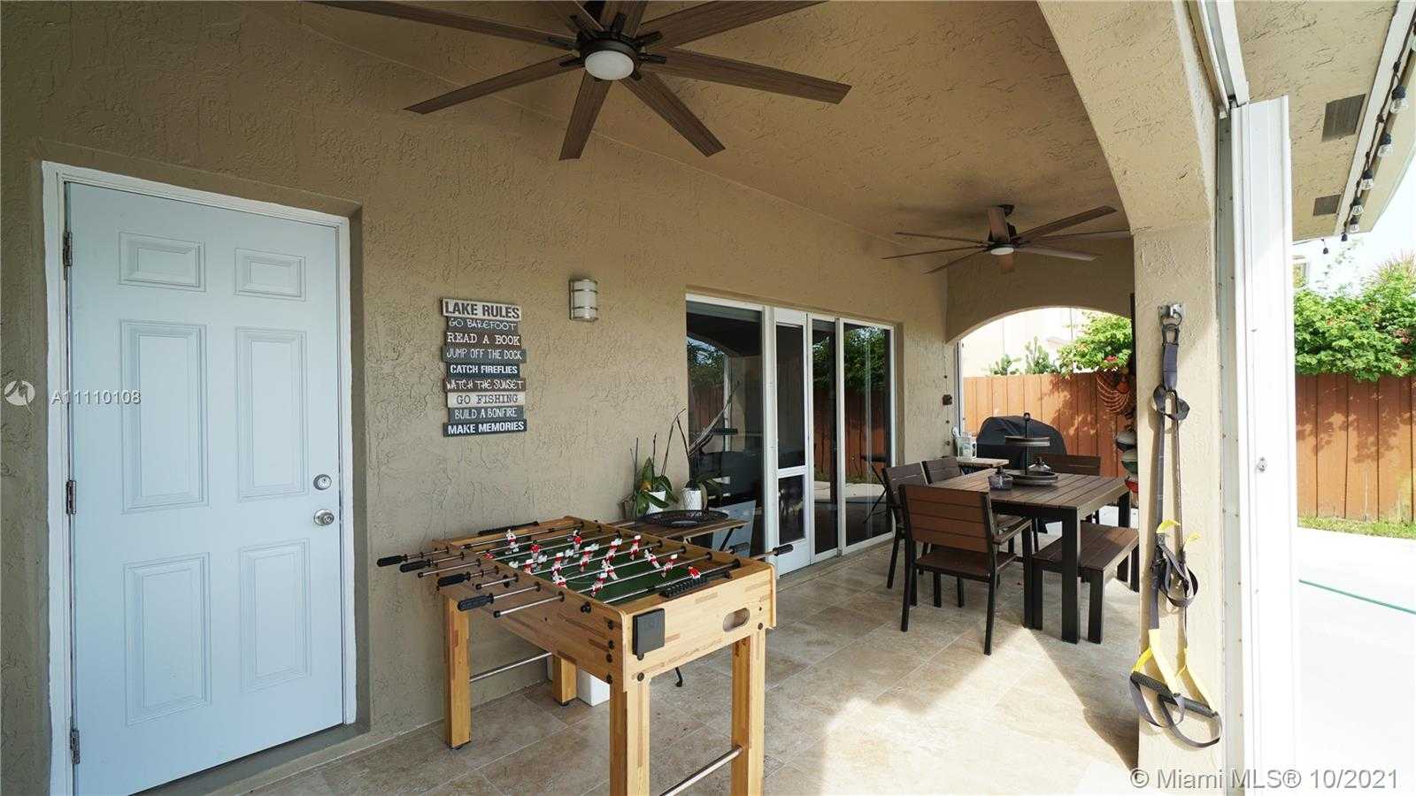 Small Image of 13116 SOUTH WEST 136TH TER, Miami Number 11