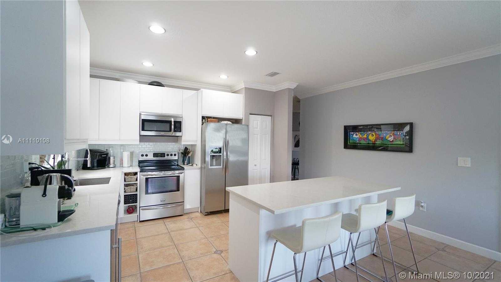Small Image of 13116 SOUTH WEST 136TH TER, Miami Number 17