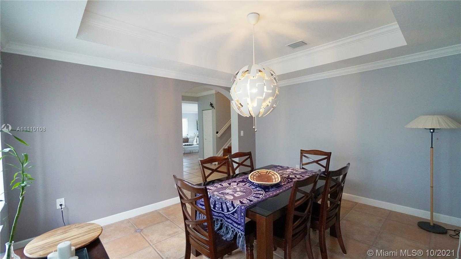 Small Image of 13116 SOUTH WEST 136TH TER, Miami Number 20