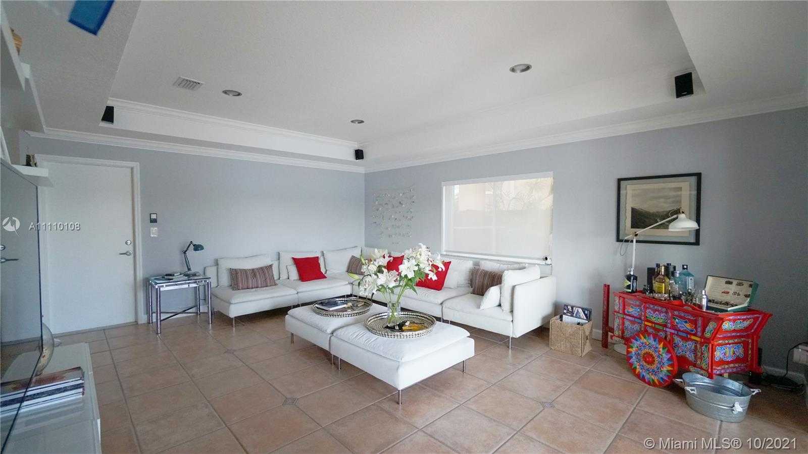 Small Image of 13116 SOUTH WEST 136TH TER, Miami Number 25