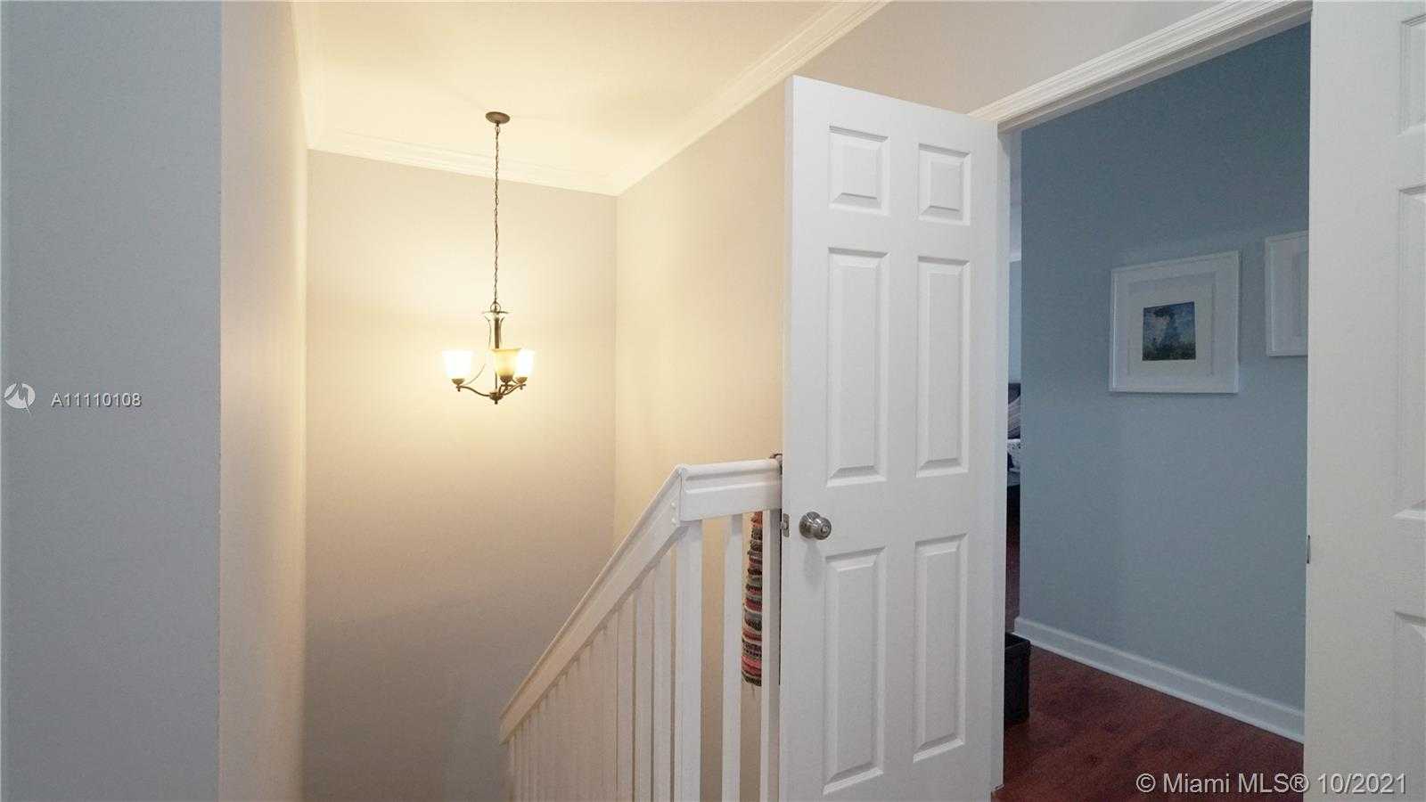 Small Image of 13116 SOUTH WEST 136TH TER, Miami Number 35