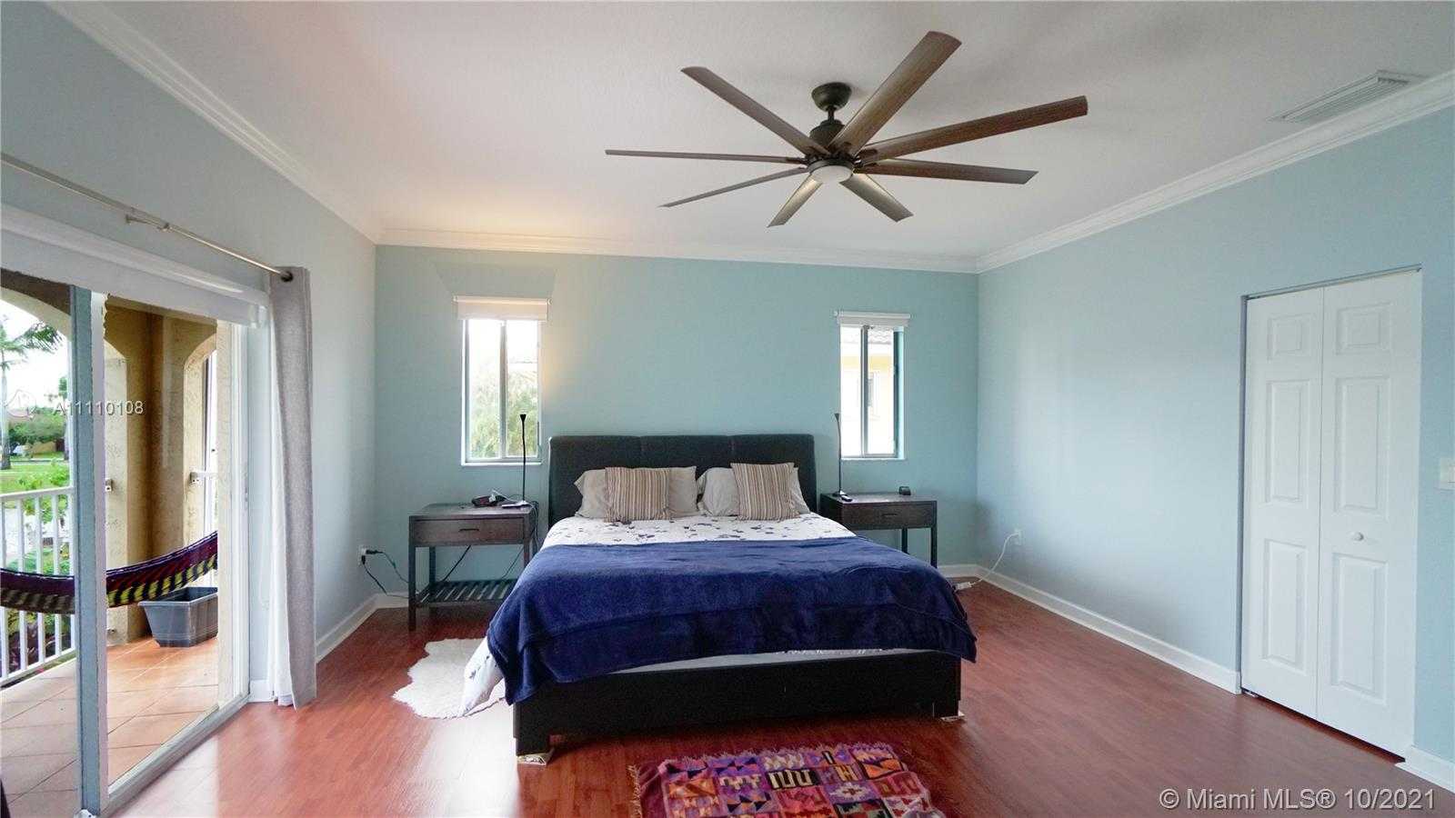 Small Image of 13116 SOUTH WEST 136TH TER, Miami Number 36