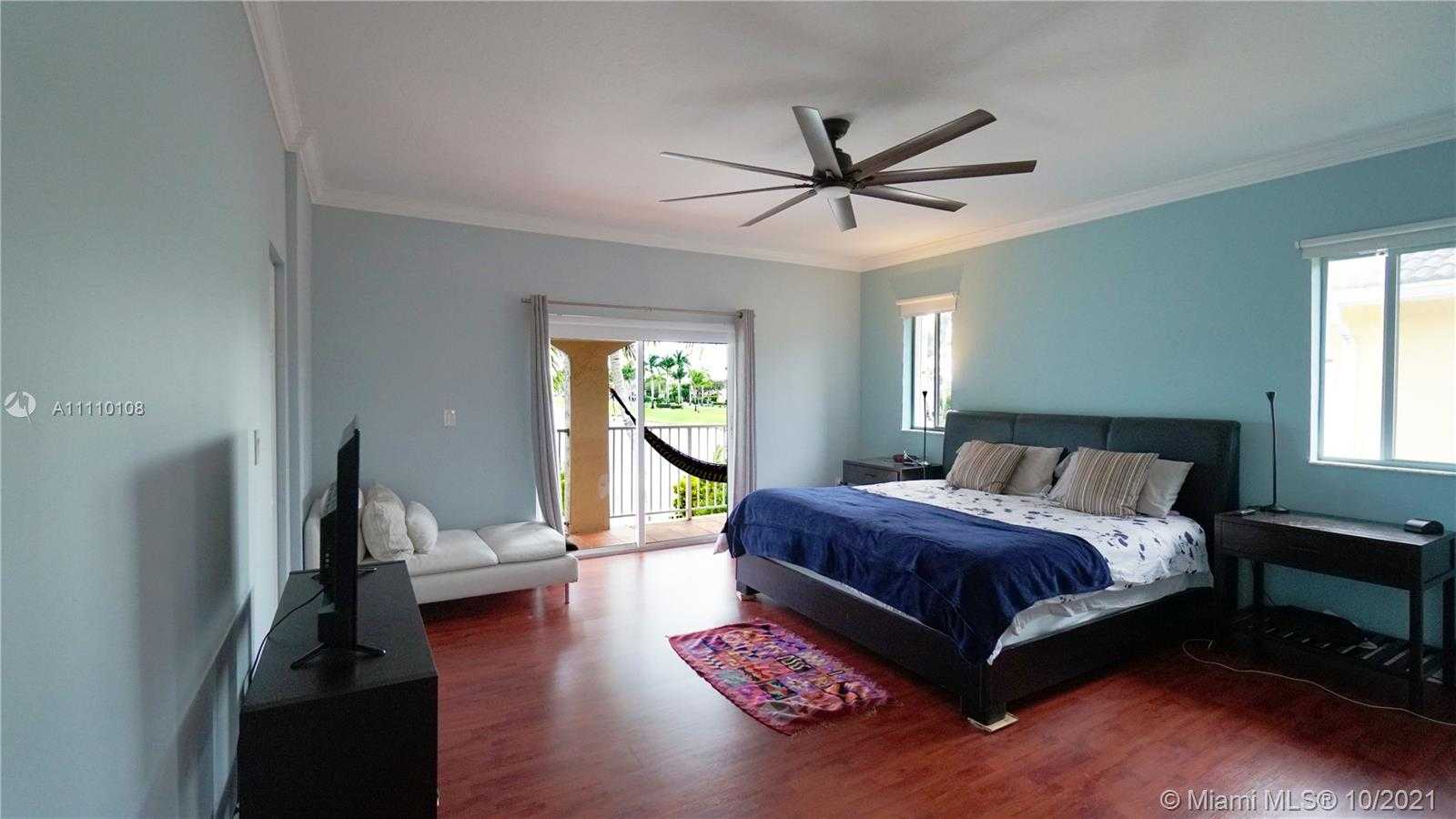 Small Image of 13116 SOUTH WEST 136TH TER, Miami Number 37