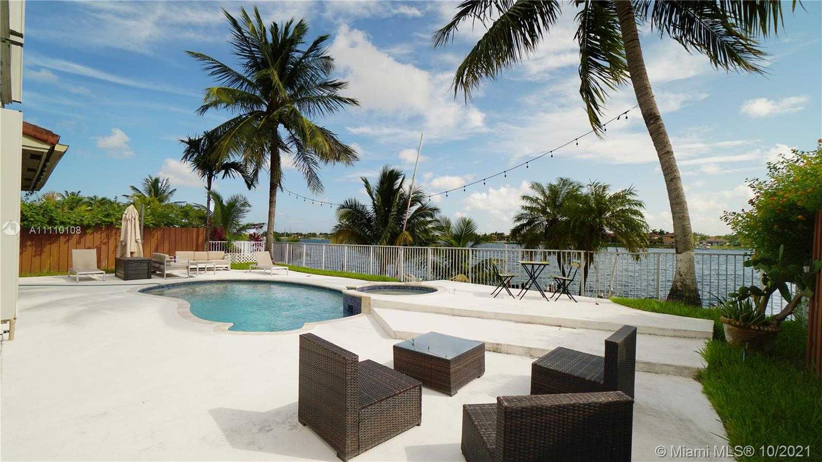 Small Image of 13116 SOUTH WEST 136TH TER, Miami Number 5