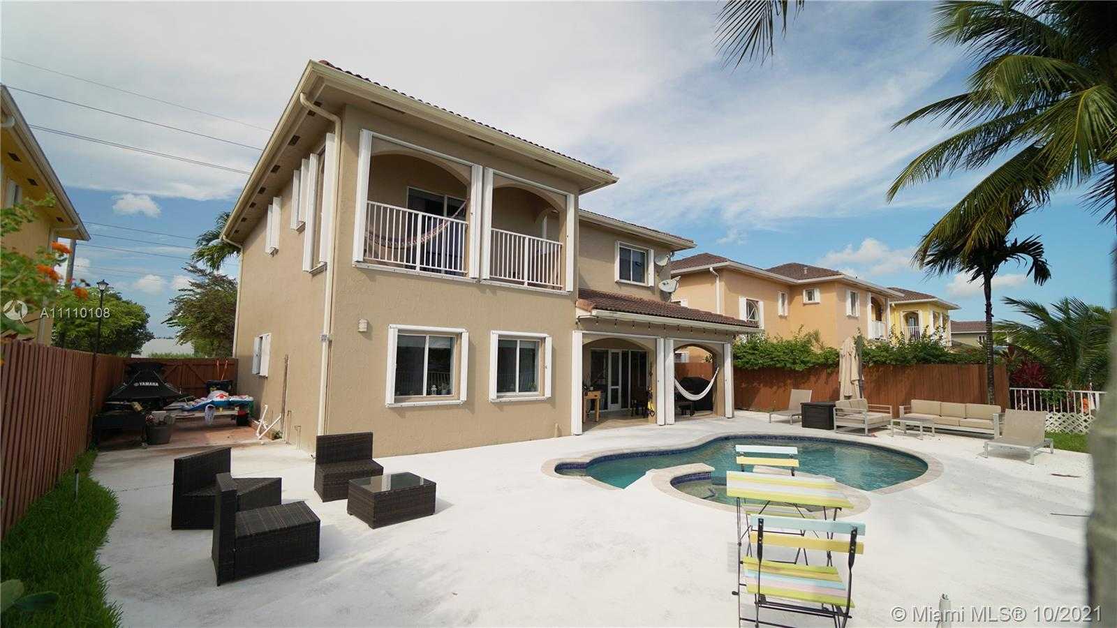 Small Image of 13116 SOUTH WEST 136TH TER, Miami Number 7