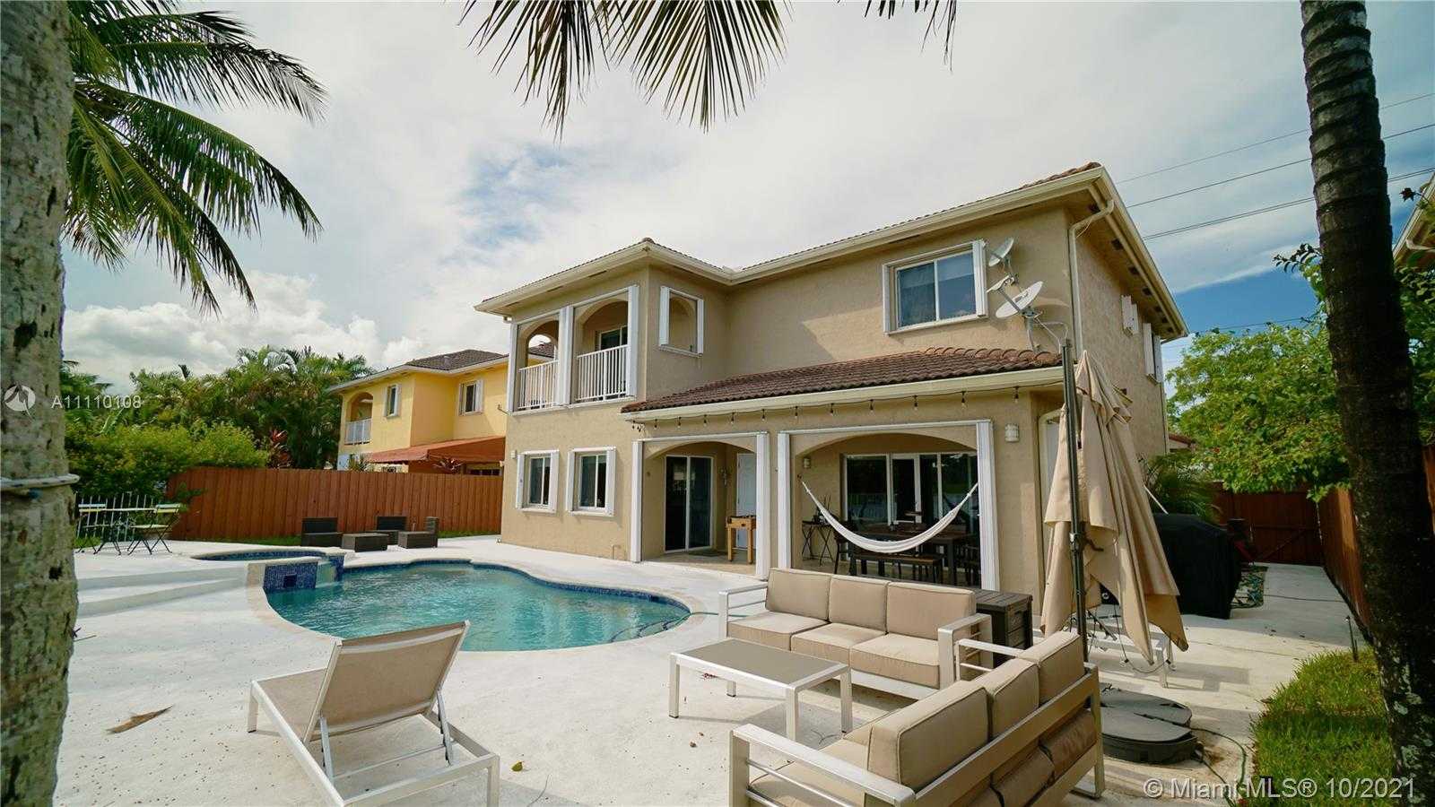 Small Image of 13116 SOUTH WEST 136TH TER, Miami Number 8