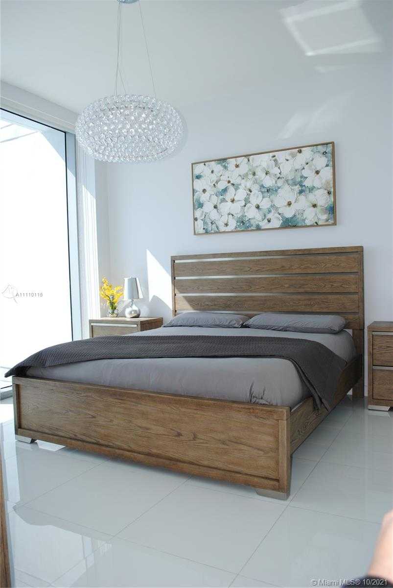 Small Image of 200 BISCAYNE BOULEVARD WAY #4507, Miami Number 9
