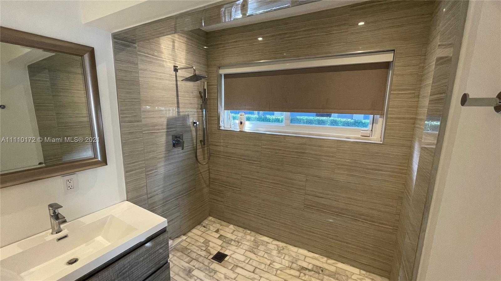 Small Image of 2341 KEYSTONE BLVD, North Miami Number 35
