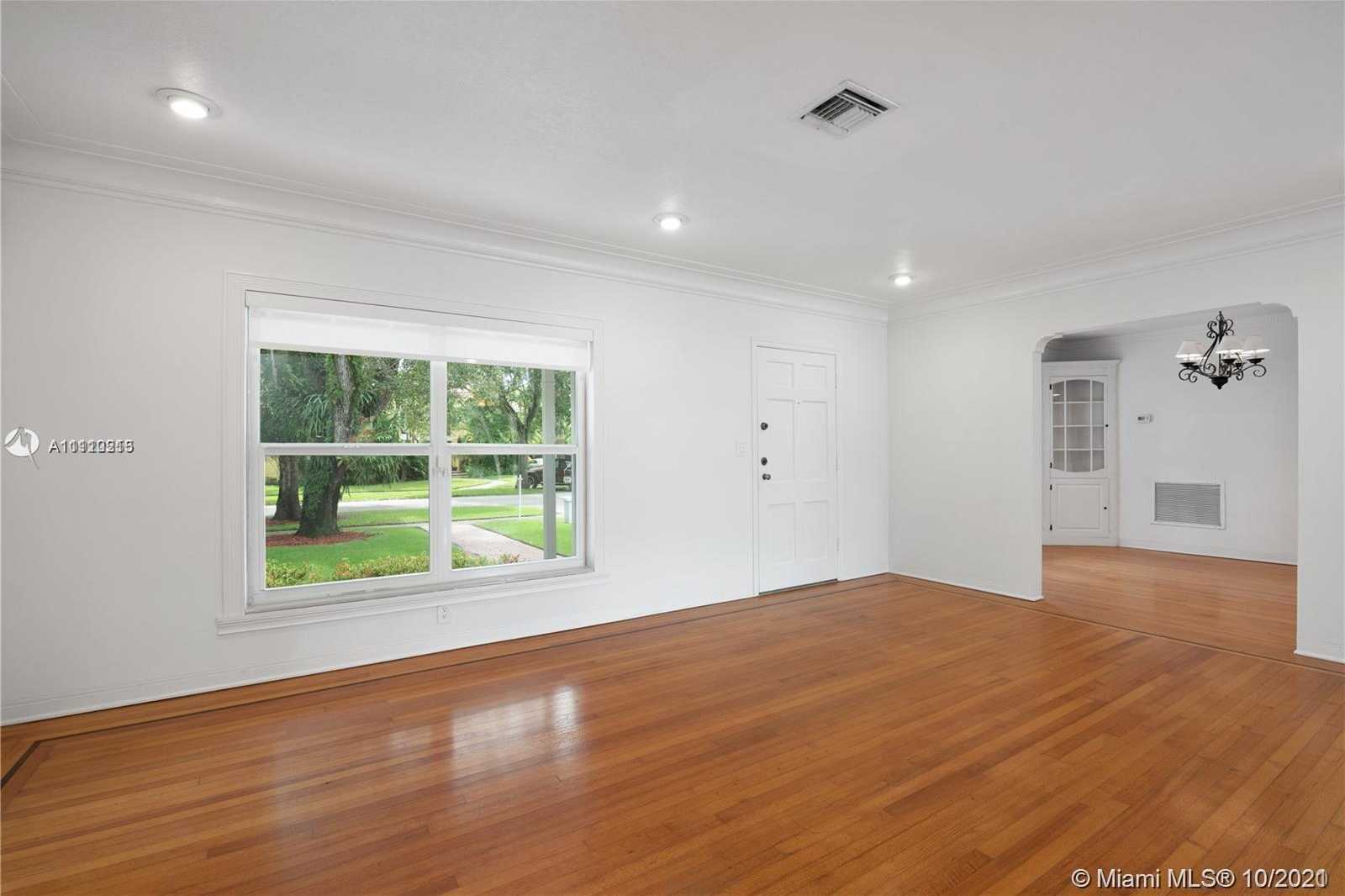 Small Image of 1419 CADIZ AVE, Coral Gables Number 12