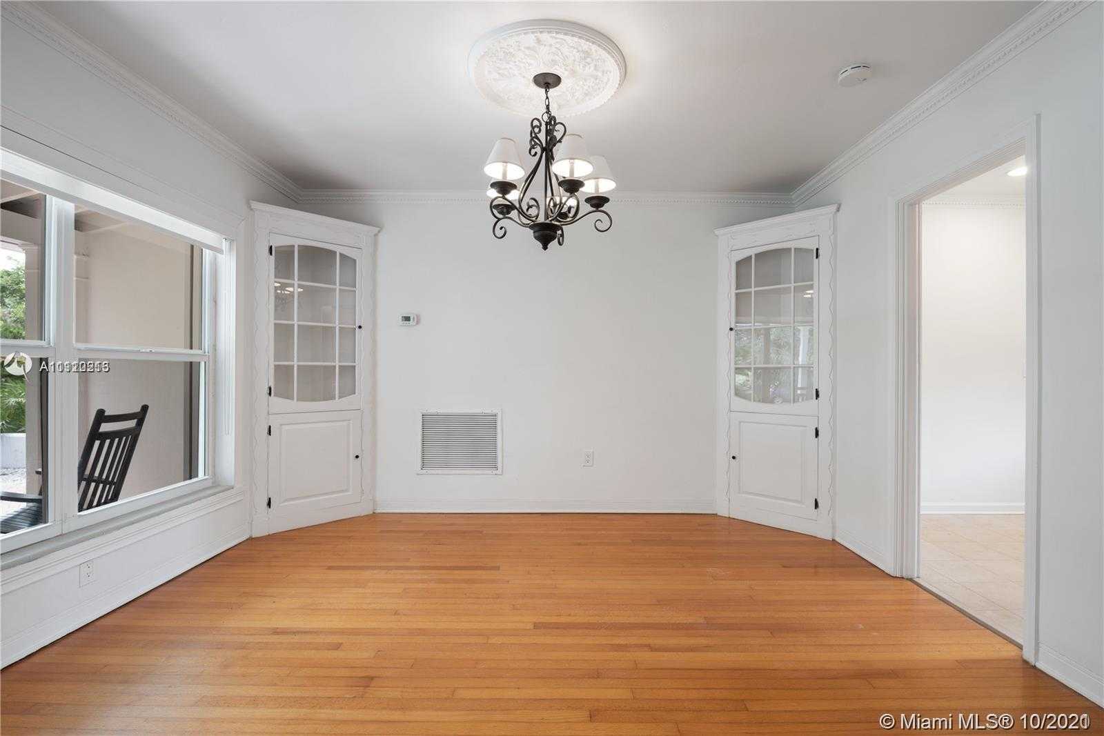 Small Image of 1419 CADIZ AVE, Coral Gables Number 17