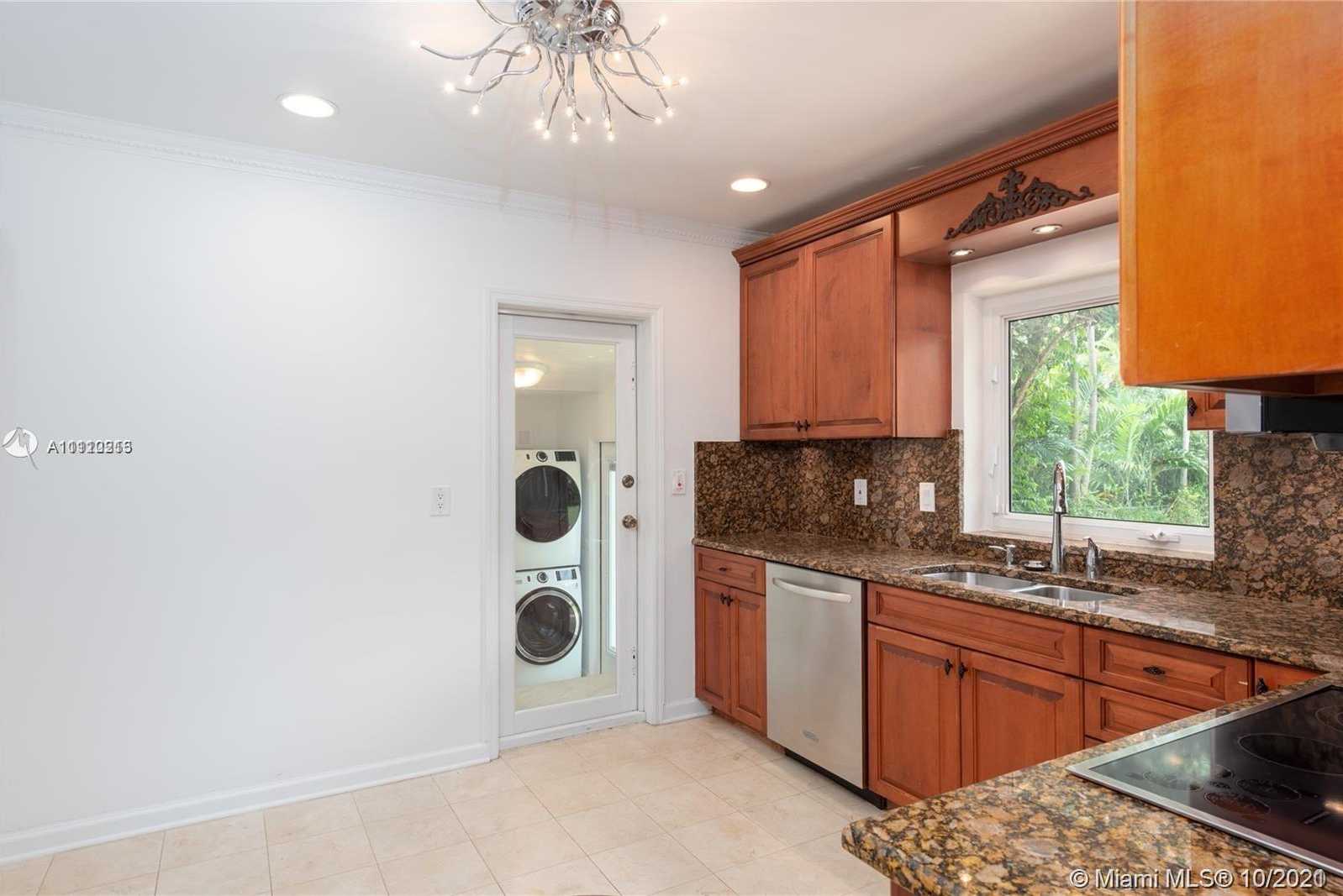 Small Image of 1419 CADIZ AVE, Coral Gables Number 20