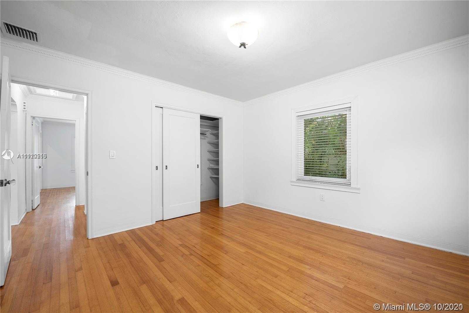 Small Image of 1419 CADIZ AVE, Coral Gables Number 28