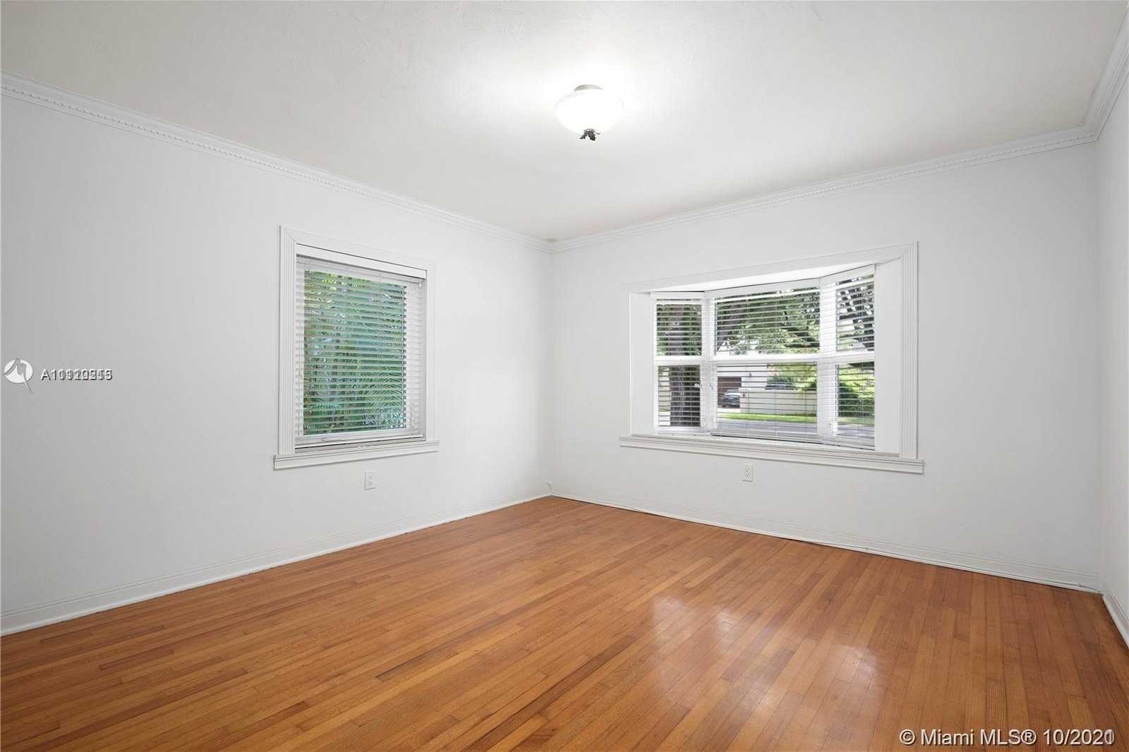 Small Image of 1419 CADIZ AVE, Coral Gables Number 29