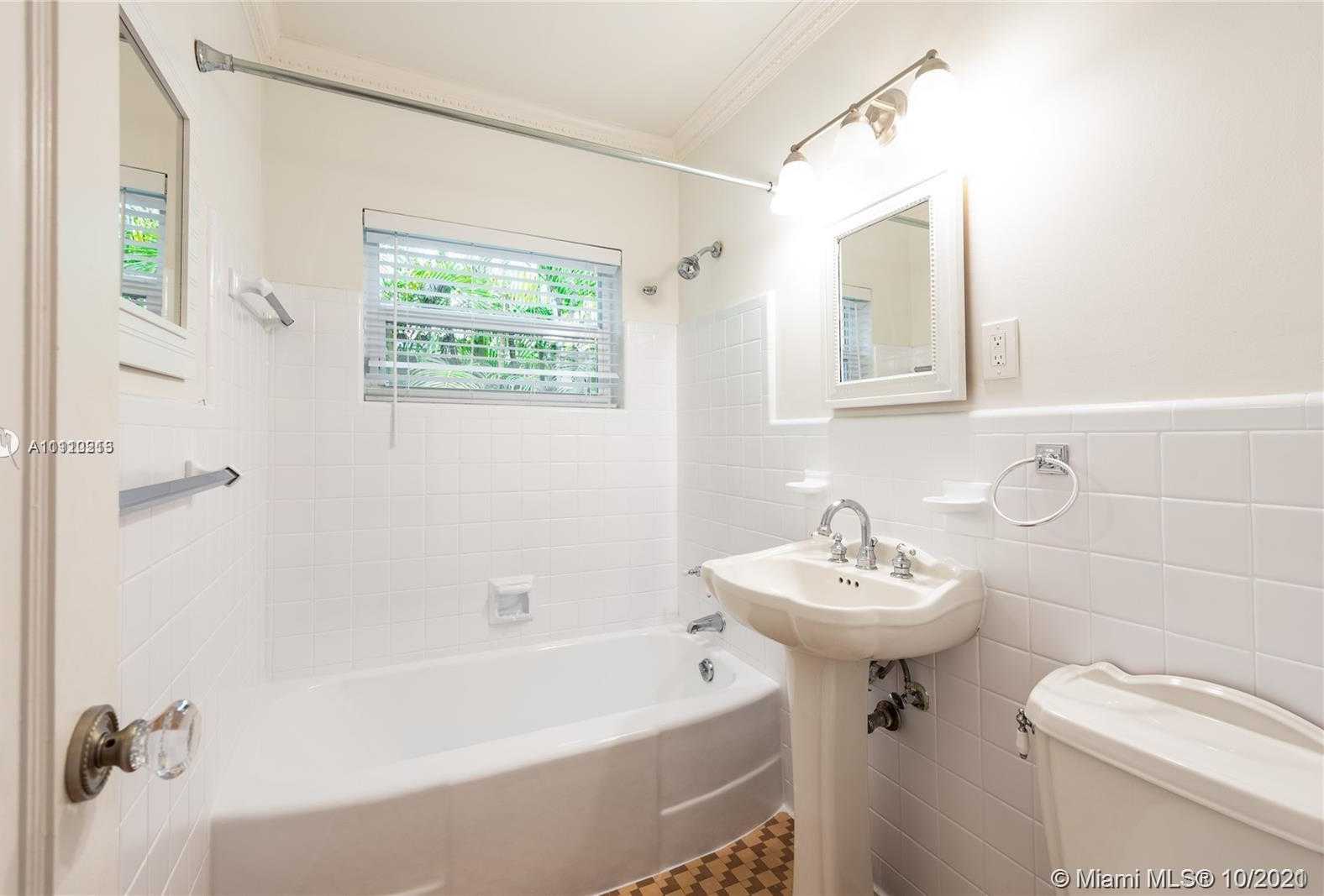 Small Image of 1419 CADIZ AVE, Coral Gables Number 30