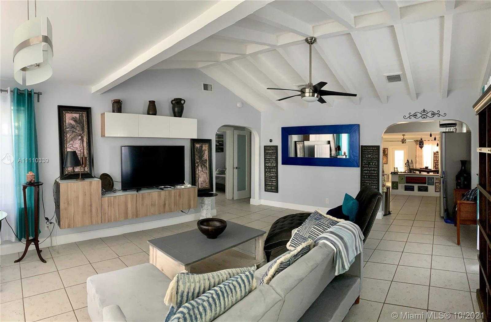 Small Image of 1608 JEFFERSON ST, Hollywood Number 2