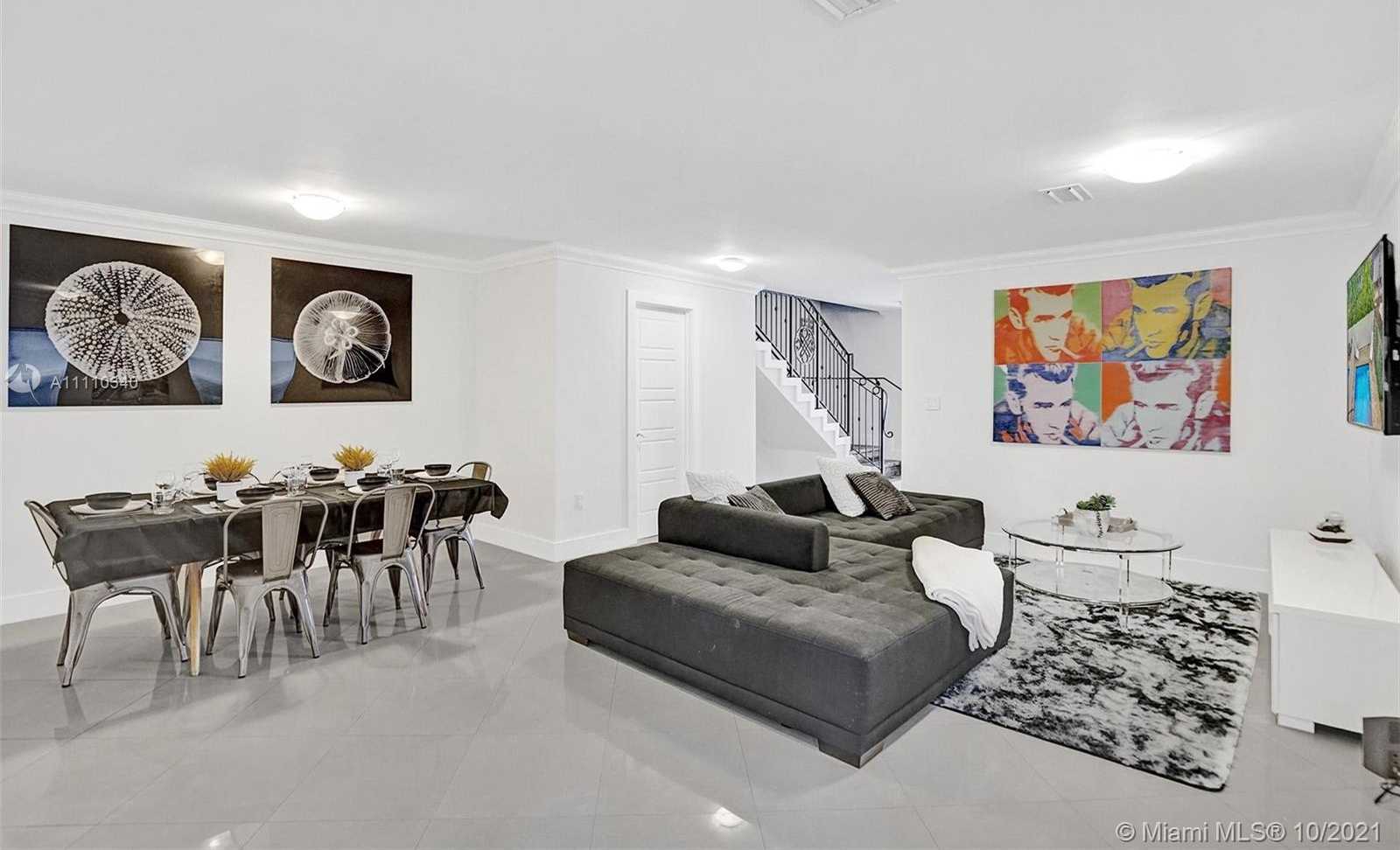 Small Image of 3160 NEW YORK ST #B, Miami Number 3