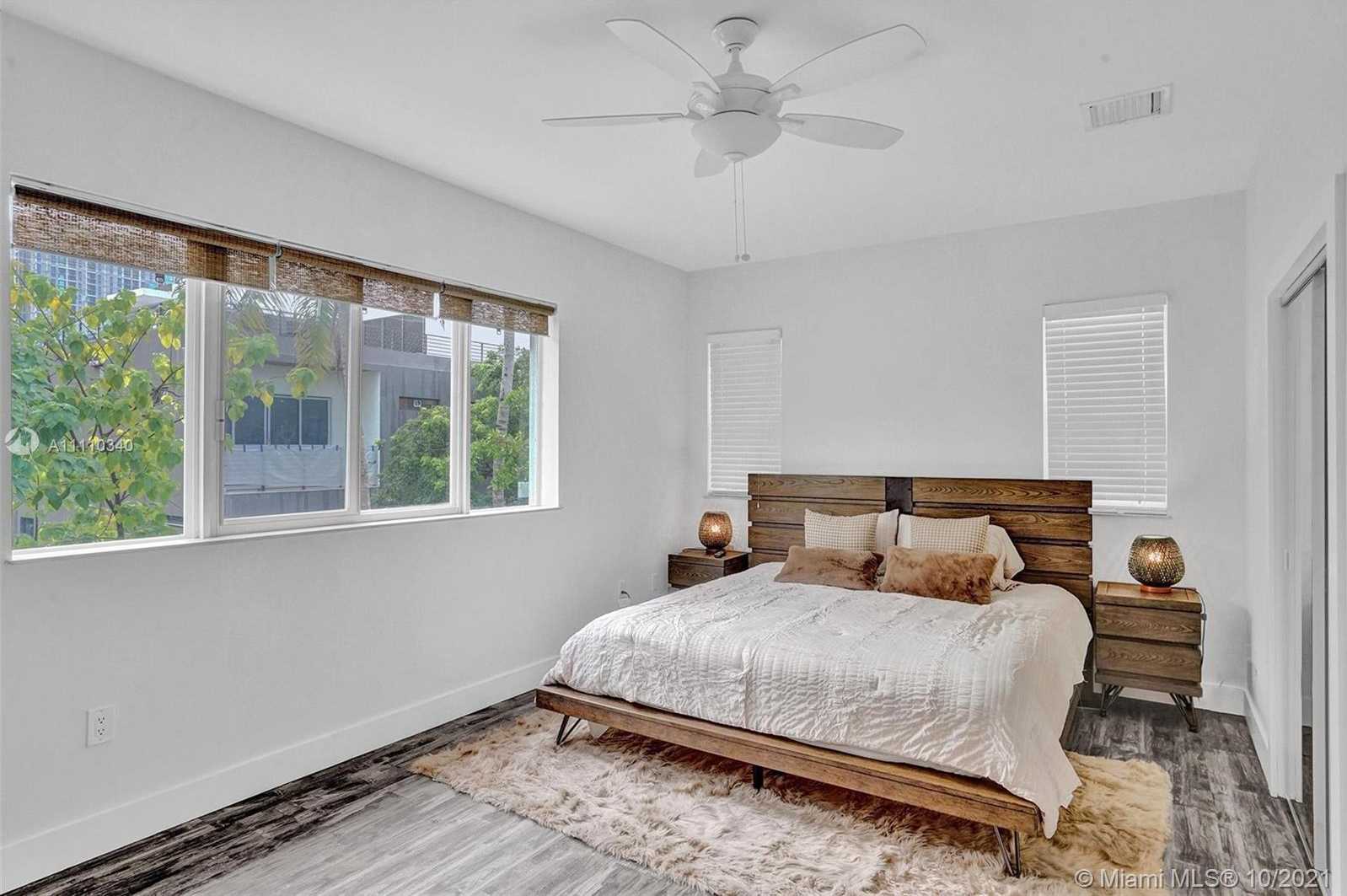 Small Image of 3160 NEW YORK ST #B, Miami Number 8
