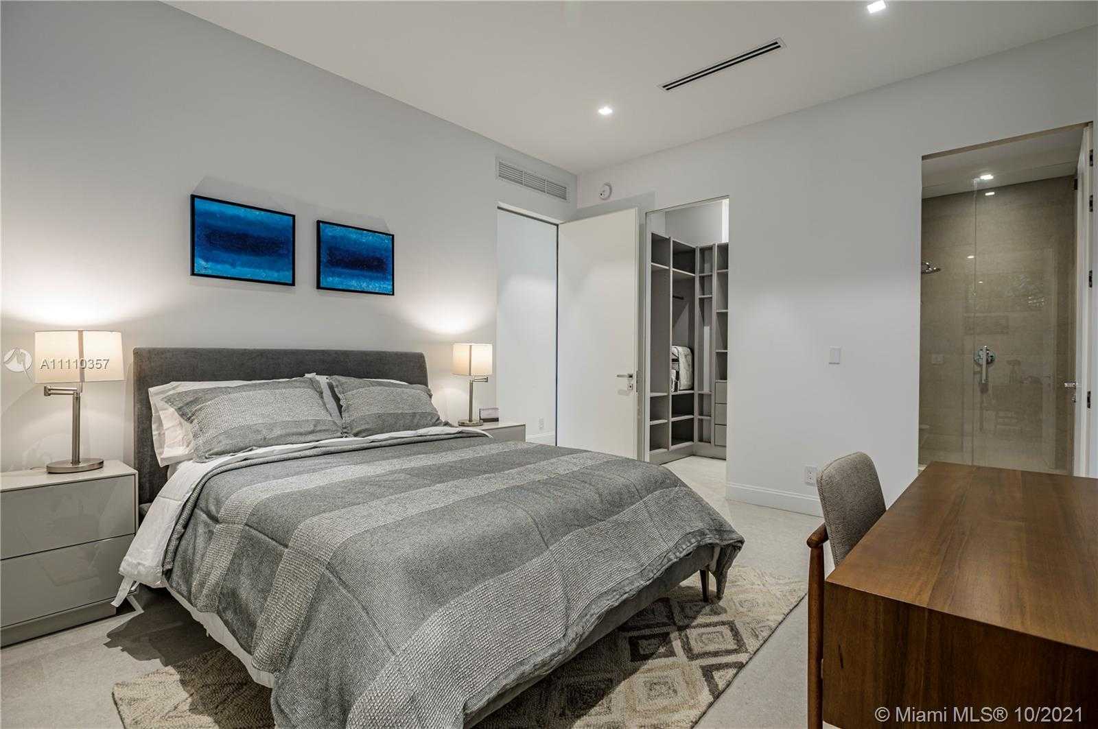 Small Image of 401 ROYAL PLAZA DR #na, Fort Lauderdale Number 33