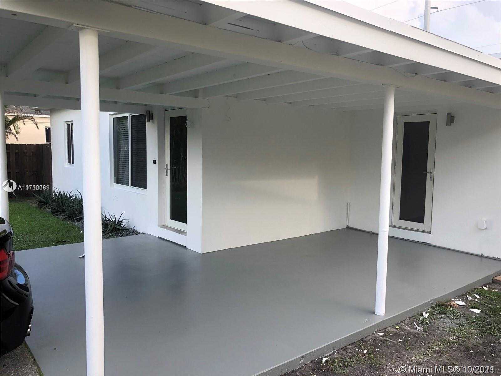 Small Image of 2318 CLEVELAND ST #1, Hollywood Number 2