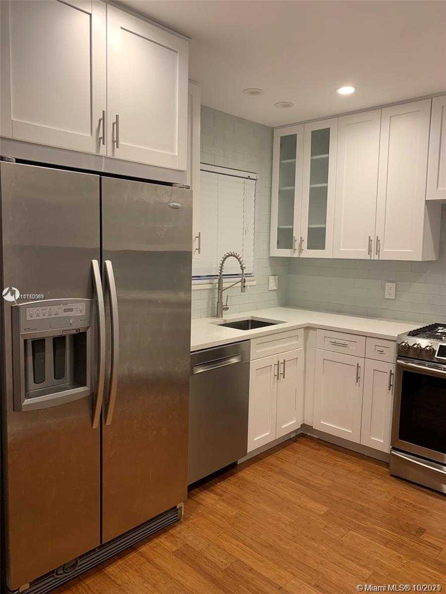Small Image of 2318 CLEVELAND ST #1, Hollywood Number 6
