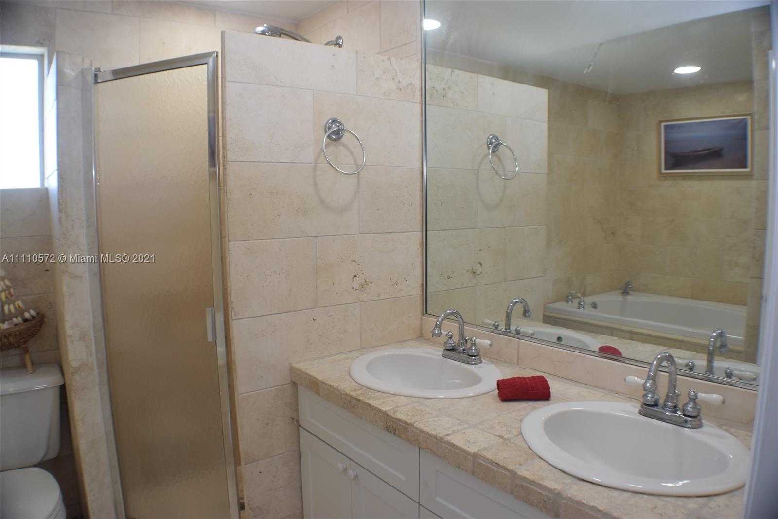 Small Image of 15 POISONWOOD RD, Key Largo Number 12